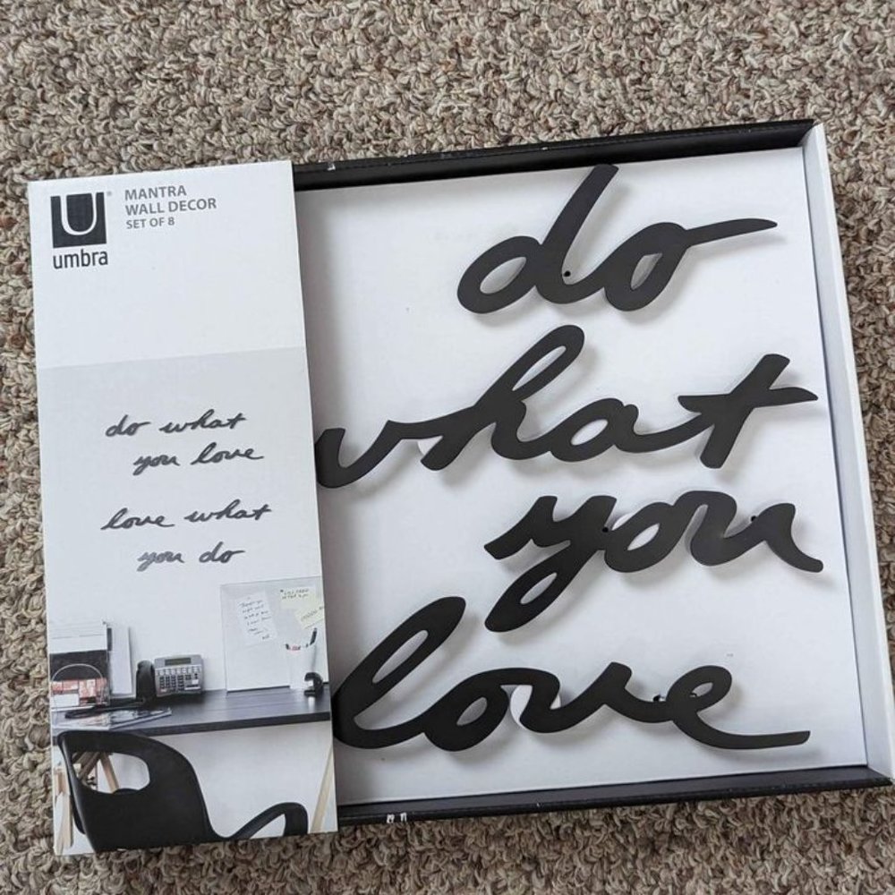 UMBRA: Home Decor Sign